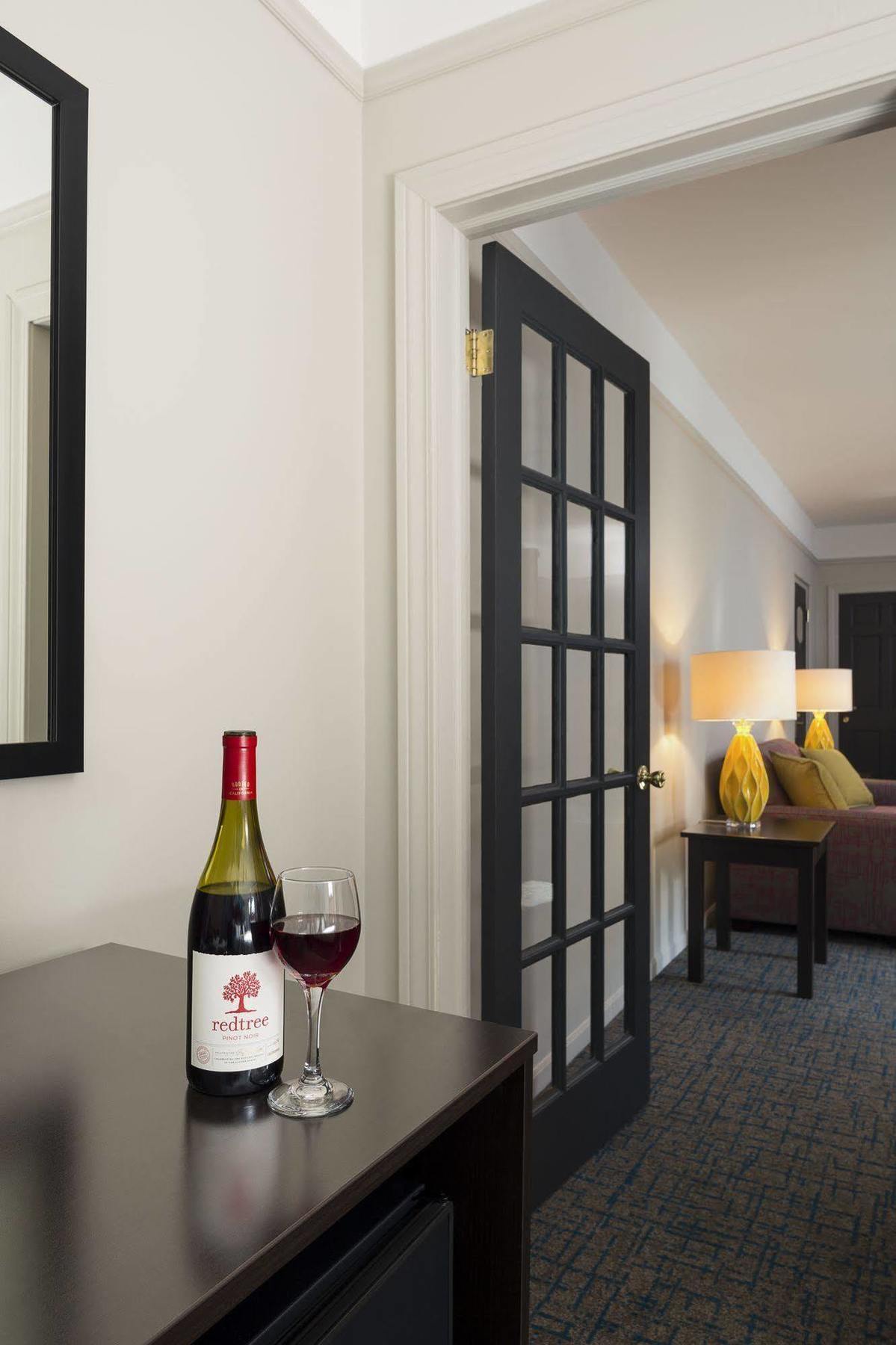 City Suites Hotel Чикаго Екстериор снимка